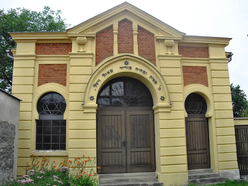 The tahara house of 1903